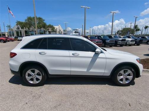 2016 Mercedes-Benz GLC-Class GLC 300
