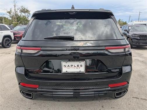 2025 Jeep Grand Cherokee Summit