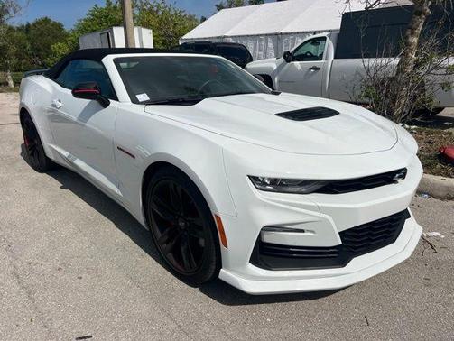 Summit White 2023 Chevrolet Camaro 2SS