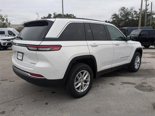 2025 Jeep Grand Cherokee Laredo X