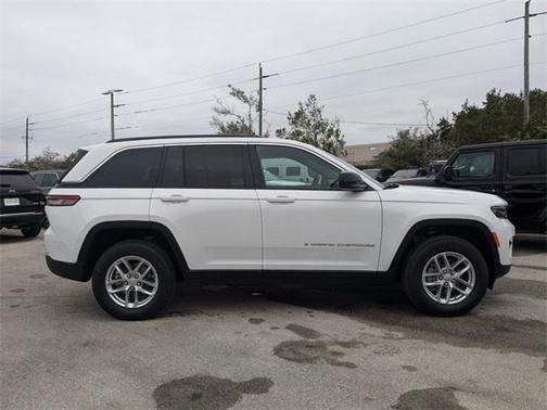 2025 Jeep Grand Cherokee Laredo X