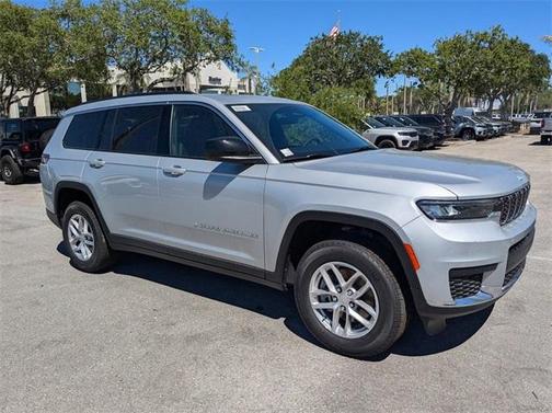 2025 Jeep Grand Cherokee L Laredo