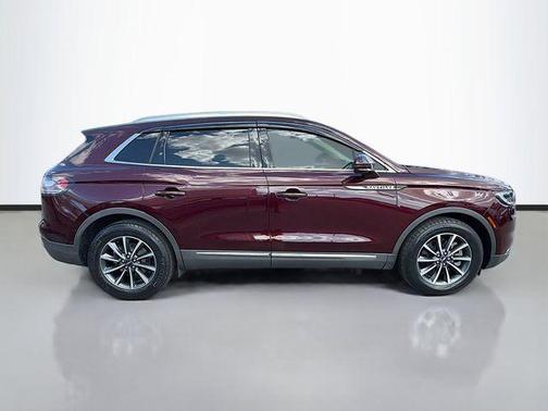 2021 Lincoln Nautilus Standard