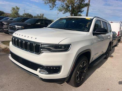 Bright White Clearcoat 2024 Jeep Wagoneer Series III