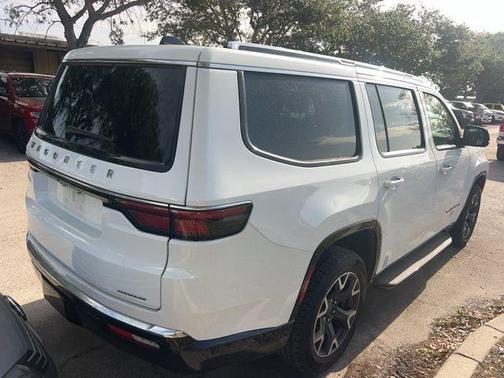 Bright White Clearcoat 2024 Jeep Wagoneer Series III
