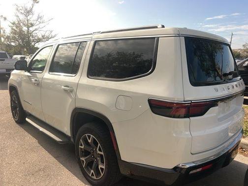 Bright White Clearcoat 2024 Jeep Wagoneer Series III