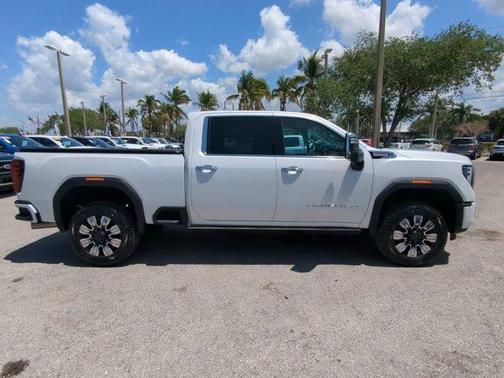 2024 GMC Sierra 3500 Denali