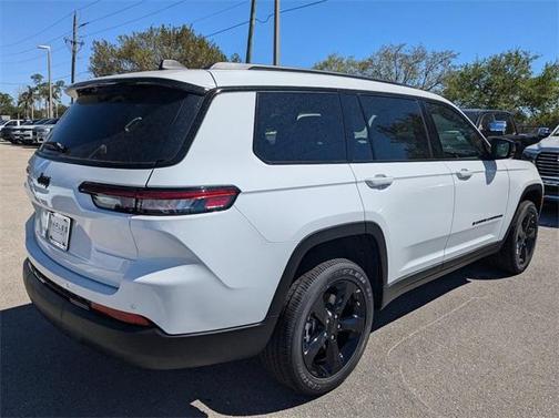 2025 Jeep Grand Cherokee L Laredo