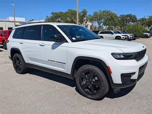 2025 Jeep Grand Cherokee L Laredo