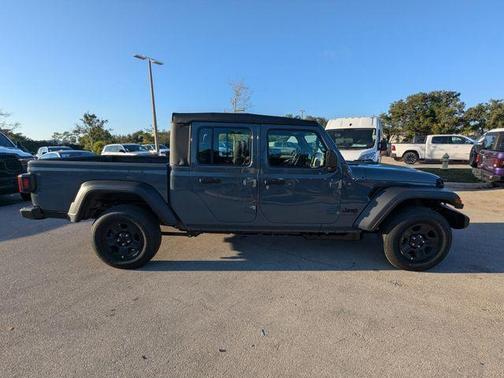2026 Jeep Gladiator Sport