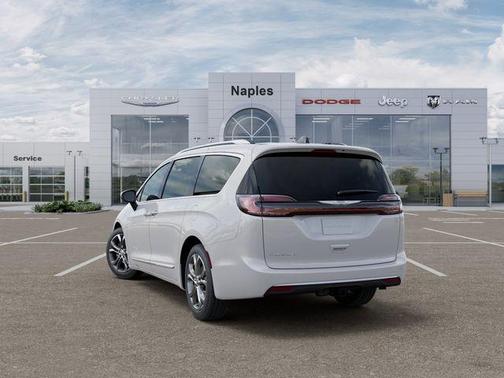 Bright White Clearcoat 2026 Chrysler Pacifica Pinnacle