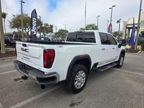 2022 GMC Sierra 2500 SLT