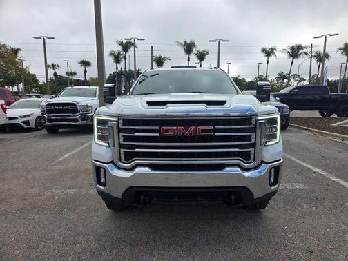 2022 GMC Sierra 2500 SLT