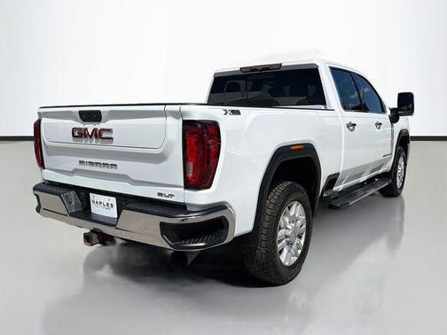 2022 GMC Sierra 2500 SLT