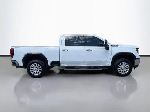 Summit White 2022 GMC Sierra 2500 SLT