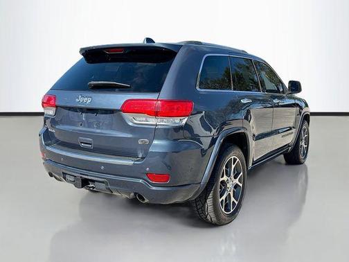 2020 Jeep Grand Cherokee Overland