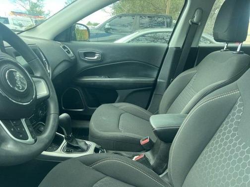 2020 Jeep Compass Sport
