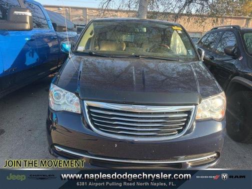 2015 Chrysler Town & Country Limited Platinum