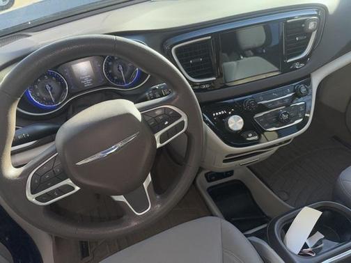 2020 Chrysler Pacifica Touring