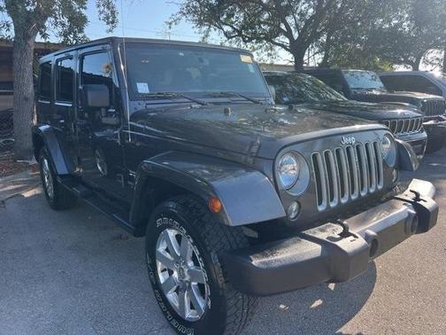 2016 Jeep Wrangler Unlimited Sahara