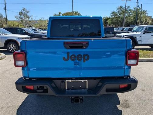 2025 Jeep Gladiator Sport