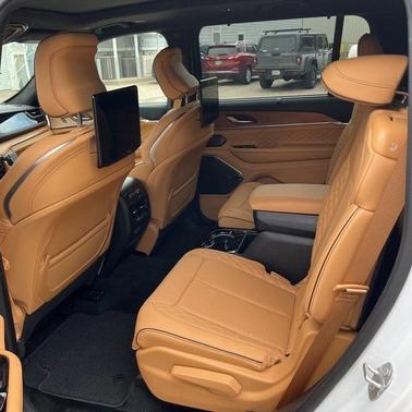 2024 Jeep Grand Cherokee L Summit