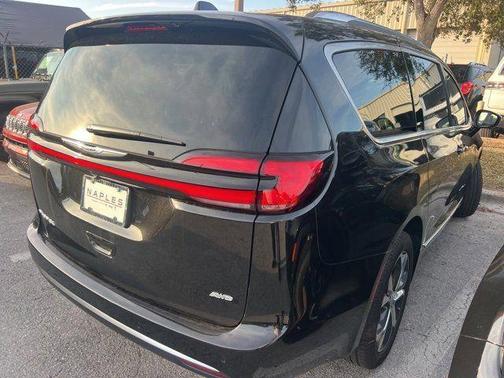 2026 Chrysler Pacifica Pinnacle