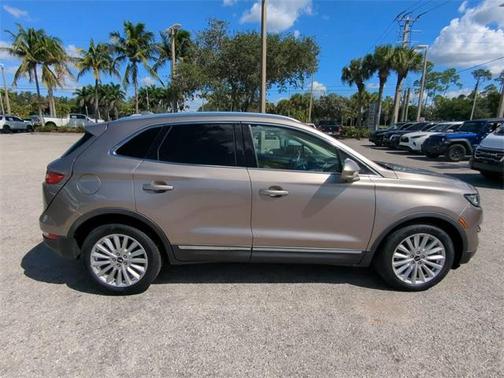 2019 Lincoln MKC Standard