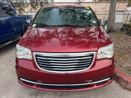 2015 Chrysler Town & Country Limited Platinum