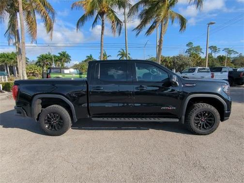 2023 GMC Sierra 1500 AT4X