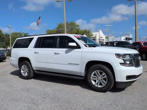 Summit White 2019 Chevrolet Suburban LT