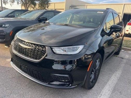 2026 Chrysler Pacifica Limited