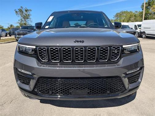 2025 Jeep Grand Cherokee Summit