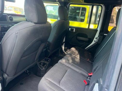 Bright White Clearcoat 2021 Jeep Wrangler Unlimited Sport