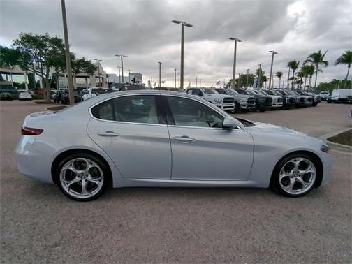 2023 Alfa Romeo Giulia Ti