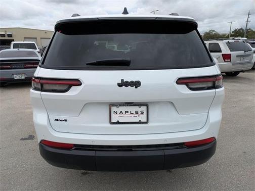 2025 Jeep Grand Cherokee L Laredo