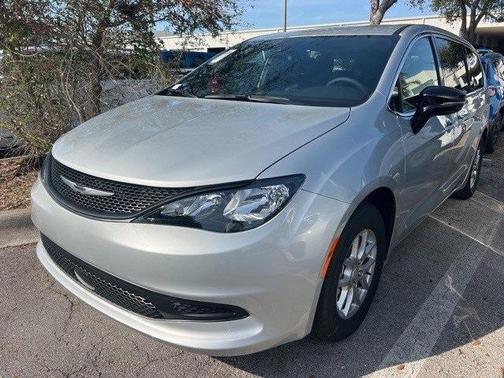 2026 Chrysler Voyager LX