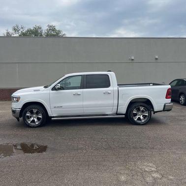 Bright White Clearcoat 2022 RAM 1500 Laramie