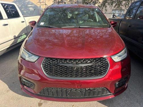 2021 Chrysler Pacifica Touring-L