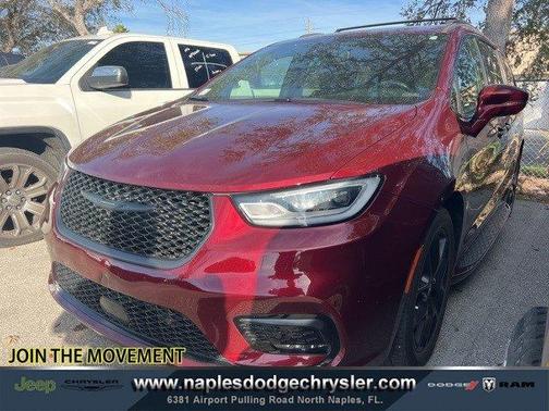 2021 Chrysler Pacifica Touring-L