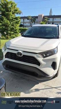2020 Toyota RAV4 LE