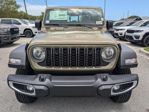 2025 Jeep Gladiator Sport
