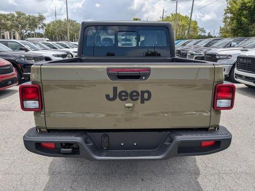2025 Jeep Gladiator Sport