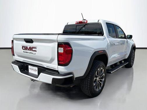 2023 GMC Canyon Denali