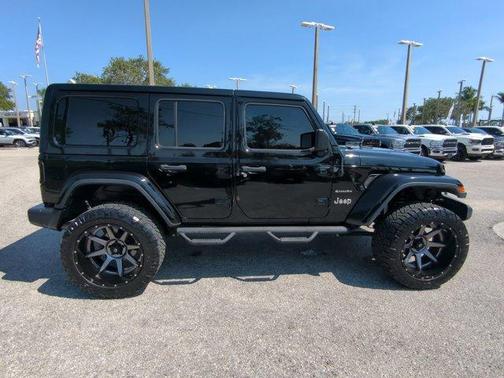 2020 Jeep Wrangler Unlimited Sahara