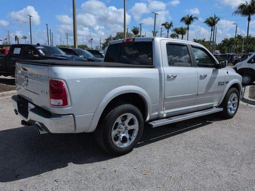 Bright Silver Clearcoat Metallic 2017 RAM 1500 Laramie