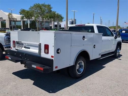 2024 Chevrolet Silverado 3500 LT