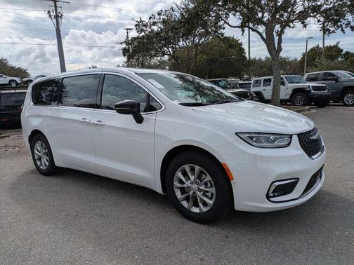 2026 Chrysler Pacifica Limited