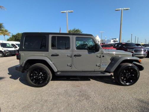 Sting Gray Clearcoat 2023 Jeep Wrangler 4xe Sahara