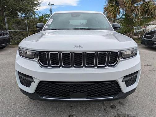 2025 Jeep Grand Cherokee Laredo X